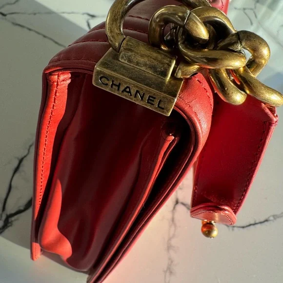 TRADE!! Reserved!! CHANEL BAG. EUC - Picture 3 of 13